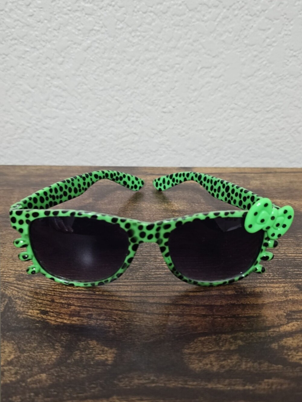 Hello Kitty Green Polka Dot Retro Sunglasses